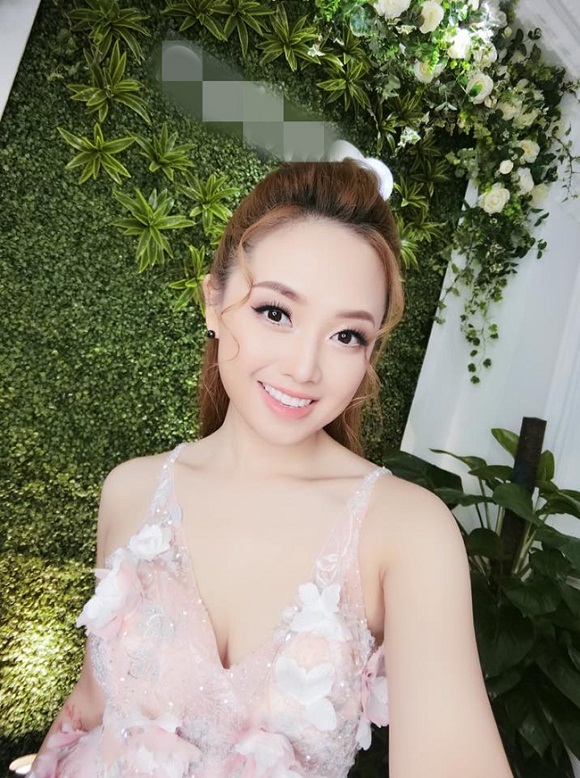 Vẻ đẹp gợi cảm của Ngọc Trang - nữ MC VTV công khai yêu đồng giới Vẻ đẹp gợi cảm của Ngọc Trang - nữ MC VTV công khai yêu đồng giới